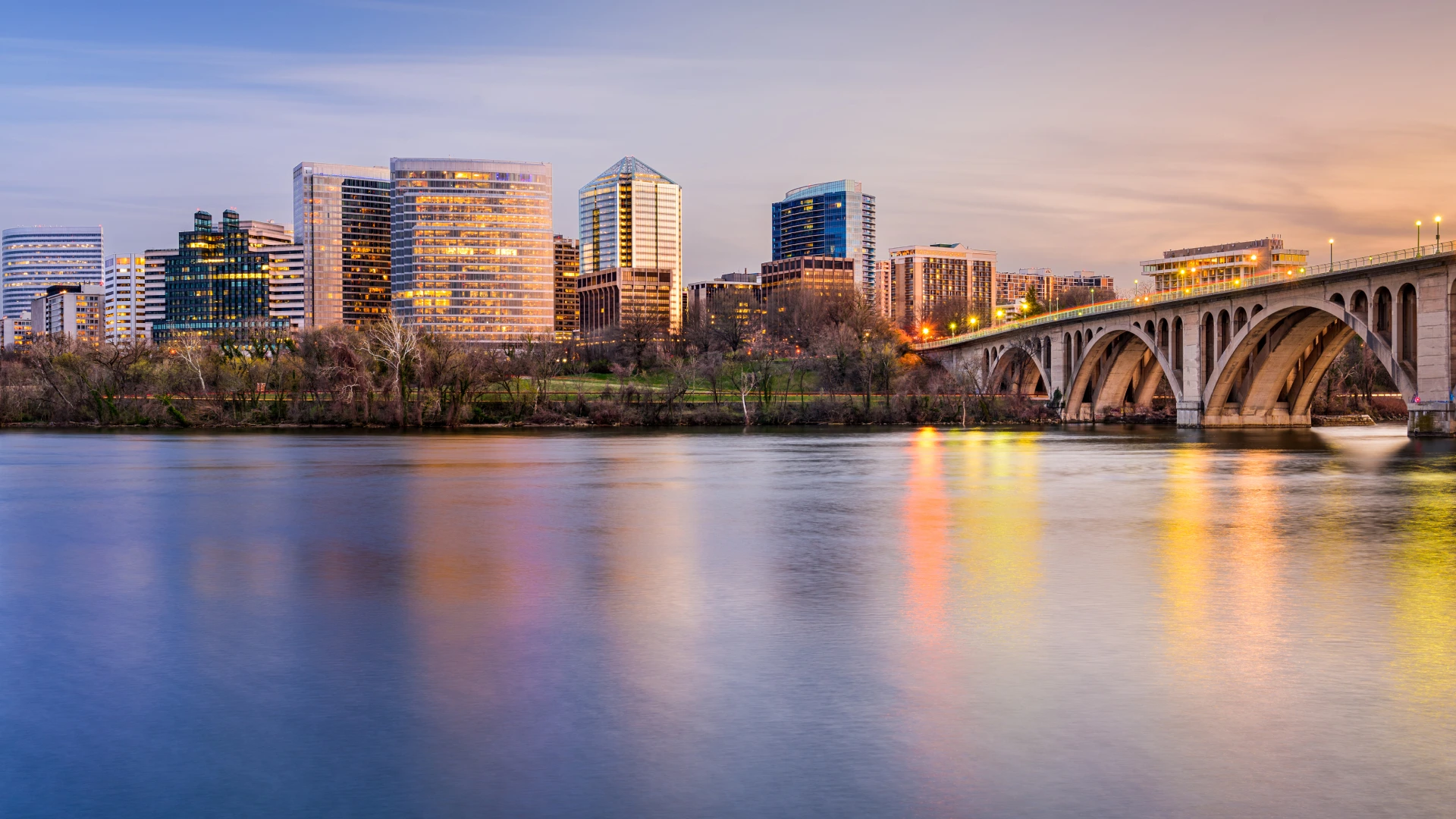 City Skyline of Arlington with lake view.